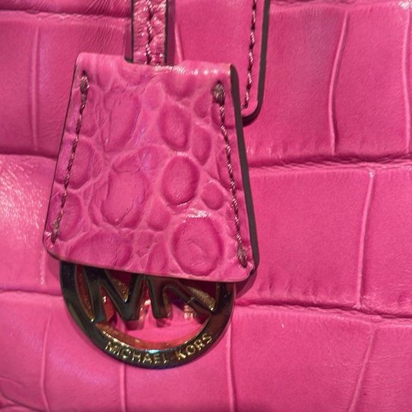 Michael Kors Dillon Croc Embossed Satchel Convertible Bag EUC MSRP $599 - Picture 3 of 16